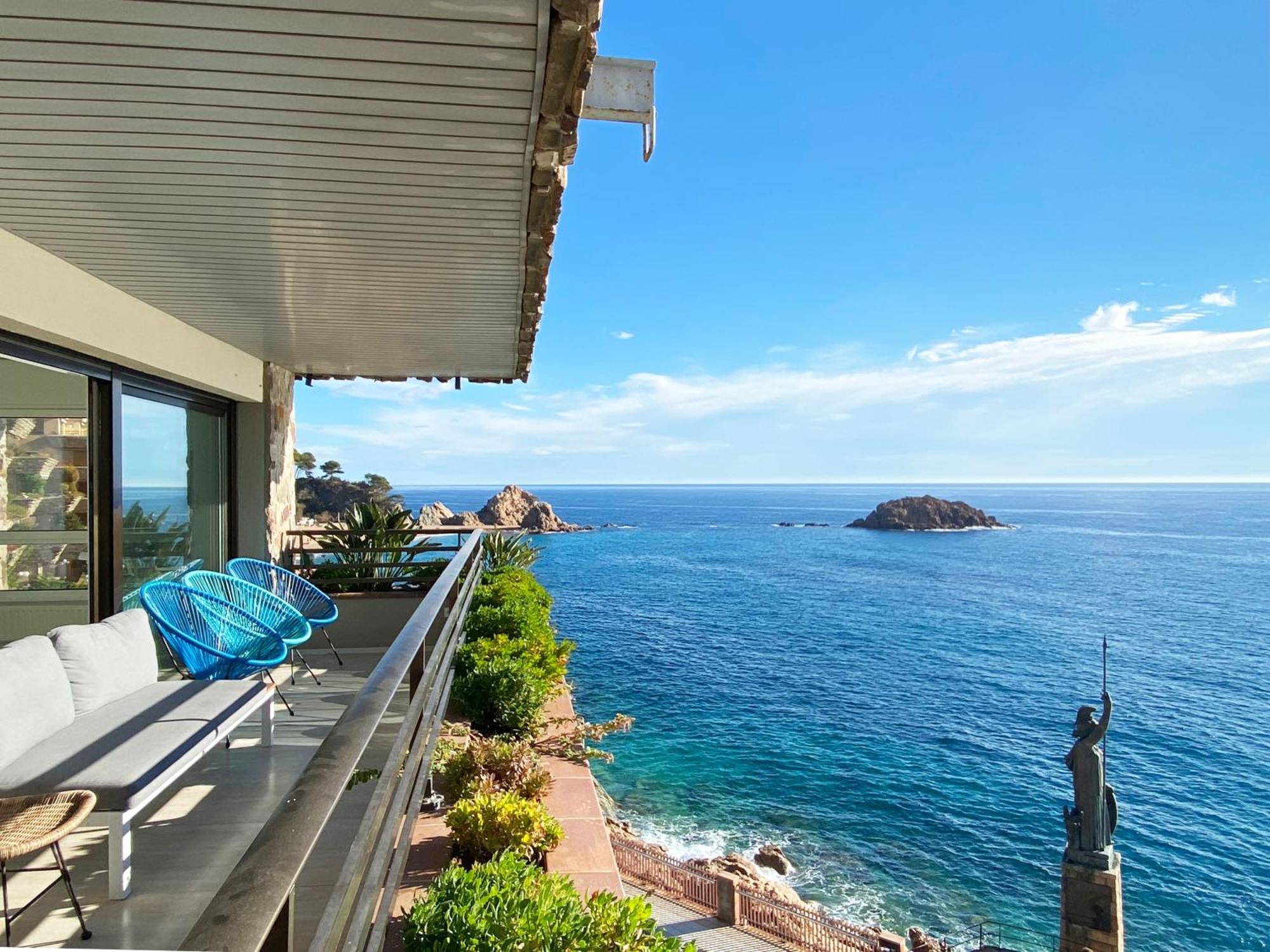 Magnificent Apartment At The Sea Front Of טוסה דה מאר מראה חיצוני תמונה