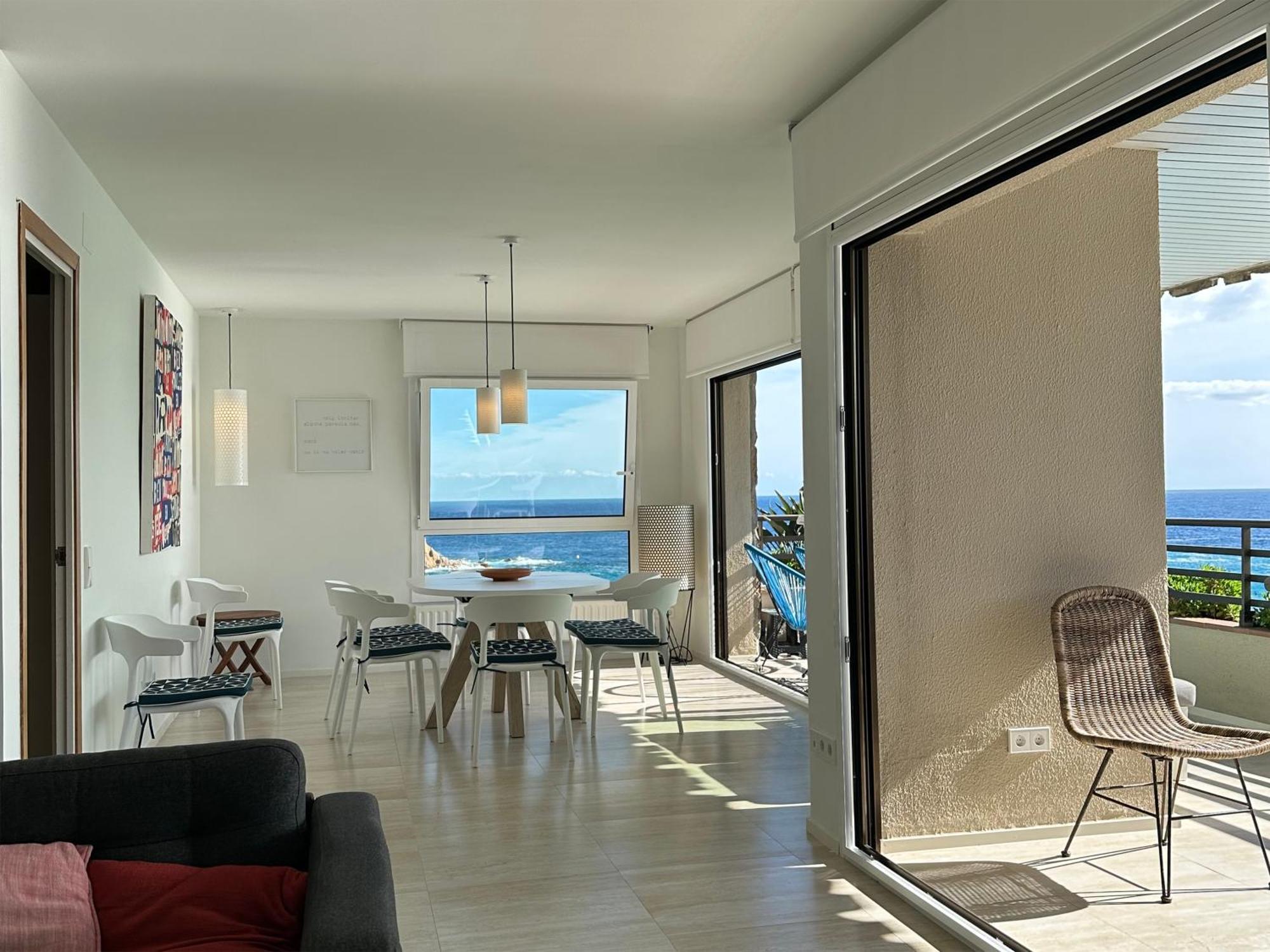 Magnificent Apartment At The Sea Front Of טוסה דה מאר מראה חיצוני תמונה