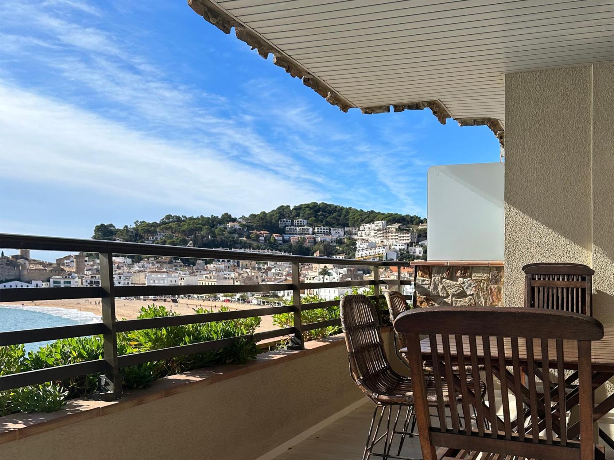 Magnificent Apartment At The Sea Front Of טוסה דה מאר מראה חיצוני תמונה
